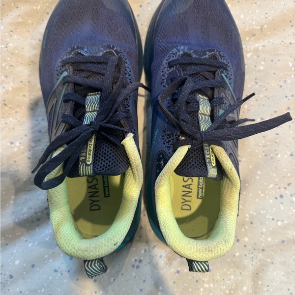 New Balance Dynasoft Nitrel GoreTex Trail Runners - Picture 3 of 3